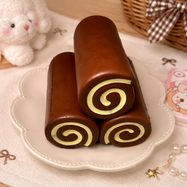 🍫 Choco Swirl Roll Squishy