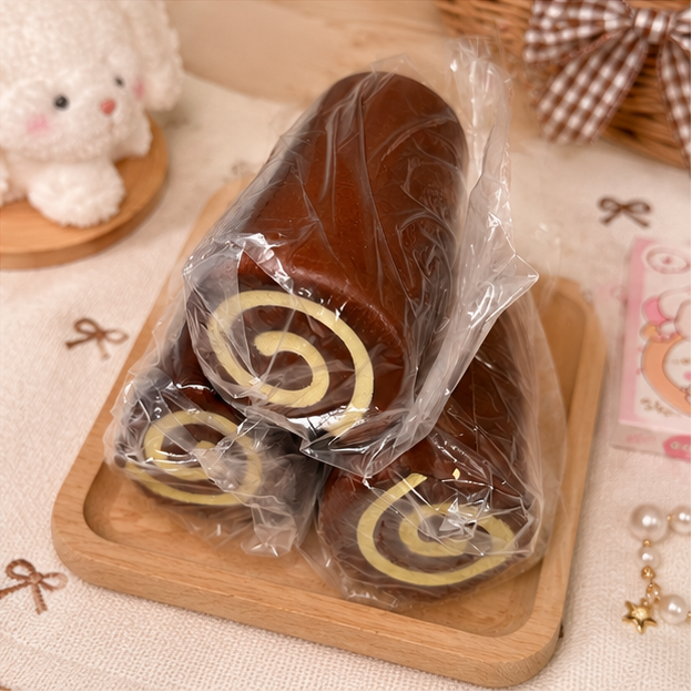 🍫 Choco Swirl Roll Squishy